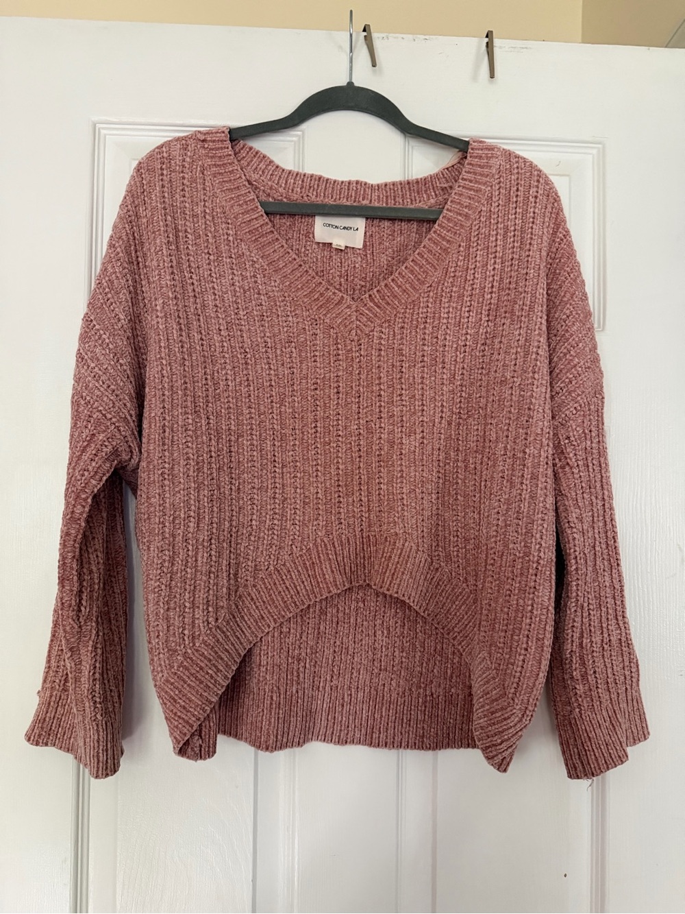 Cotton Candy V-Neck Cropped Ribbed Sweater in Dusty Rose